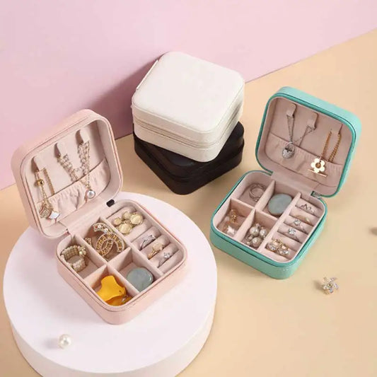 Glamour Keeper – Travel-Friendly Jewelry Case - Dazzle Jewelry